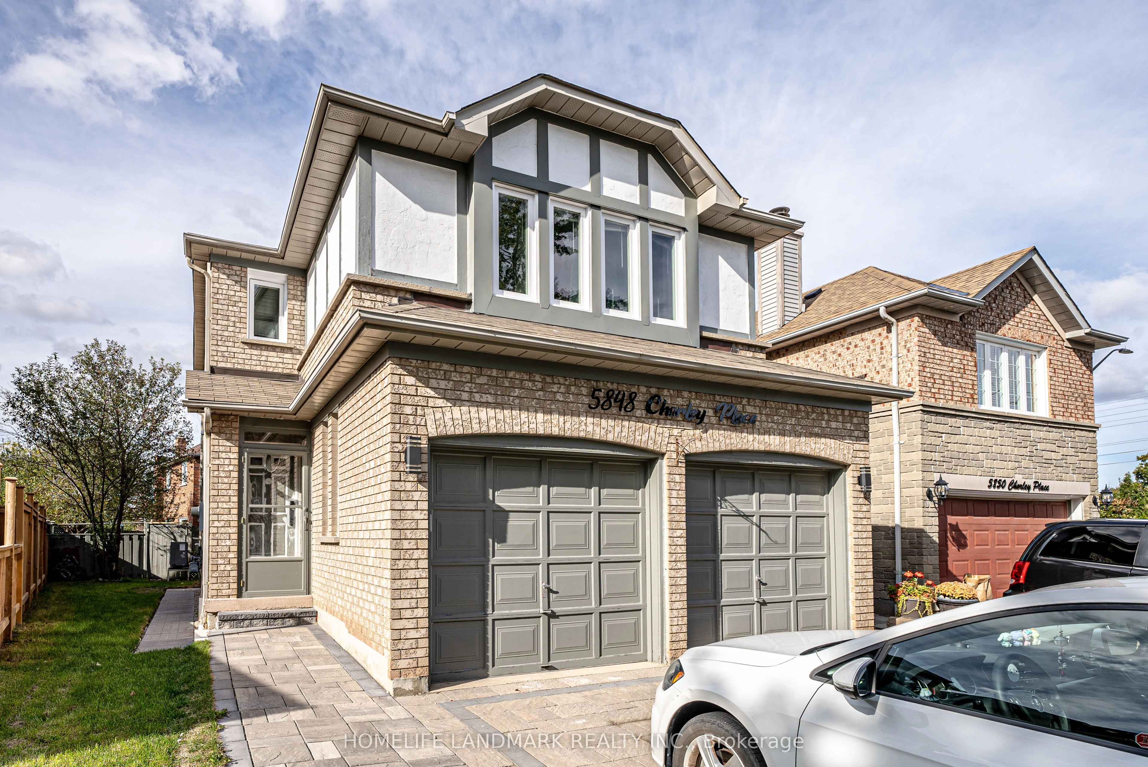 5848 Chorley Place, Mississauga, On L5m 5l7