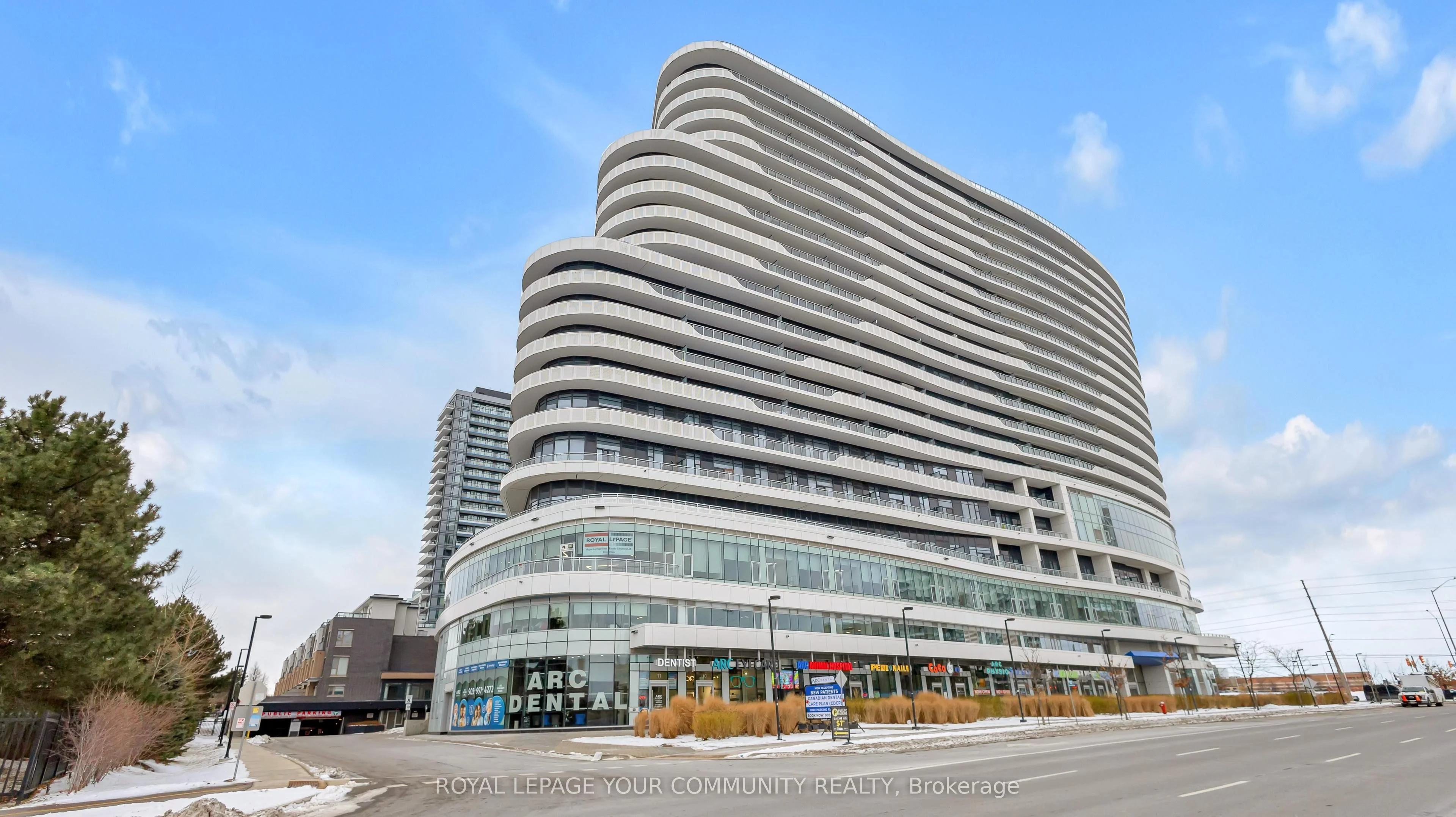 2520 Eglinton Avenue 1504, Mississauga, On L5m 0y4