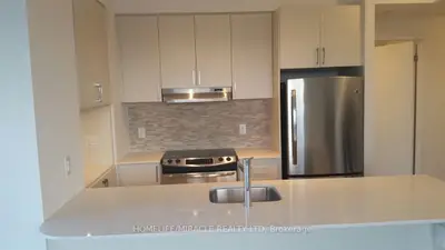 2560 Eglinton Avenue 11, Mississauga, On L6x 0z1