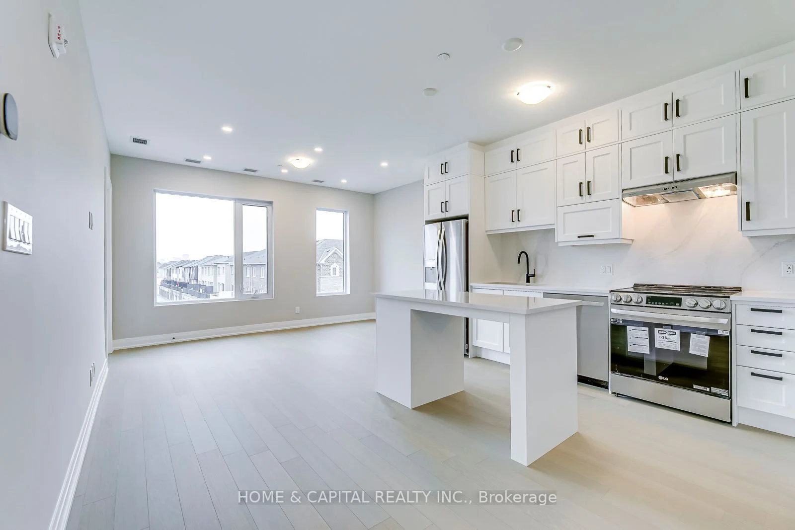 3285 Carding Mill Trail 309, Oakville, On L6m 0z5