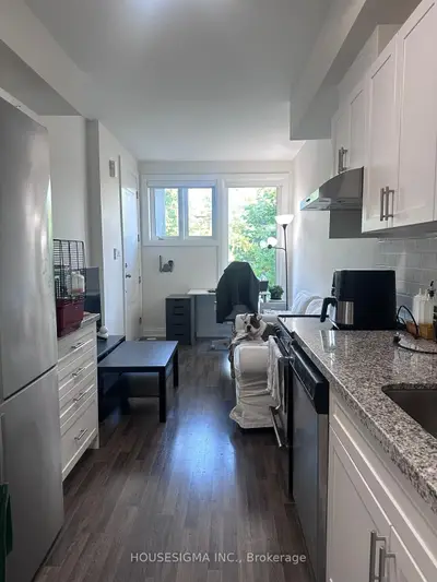 1764b Lawrence Avenue, Toronto W04, On M5m 3y9
