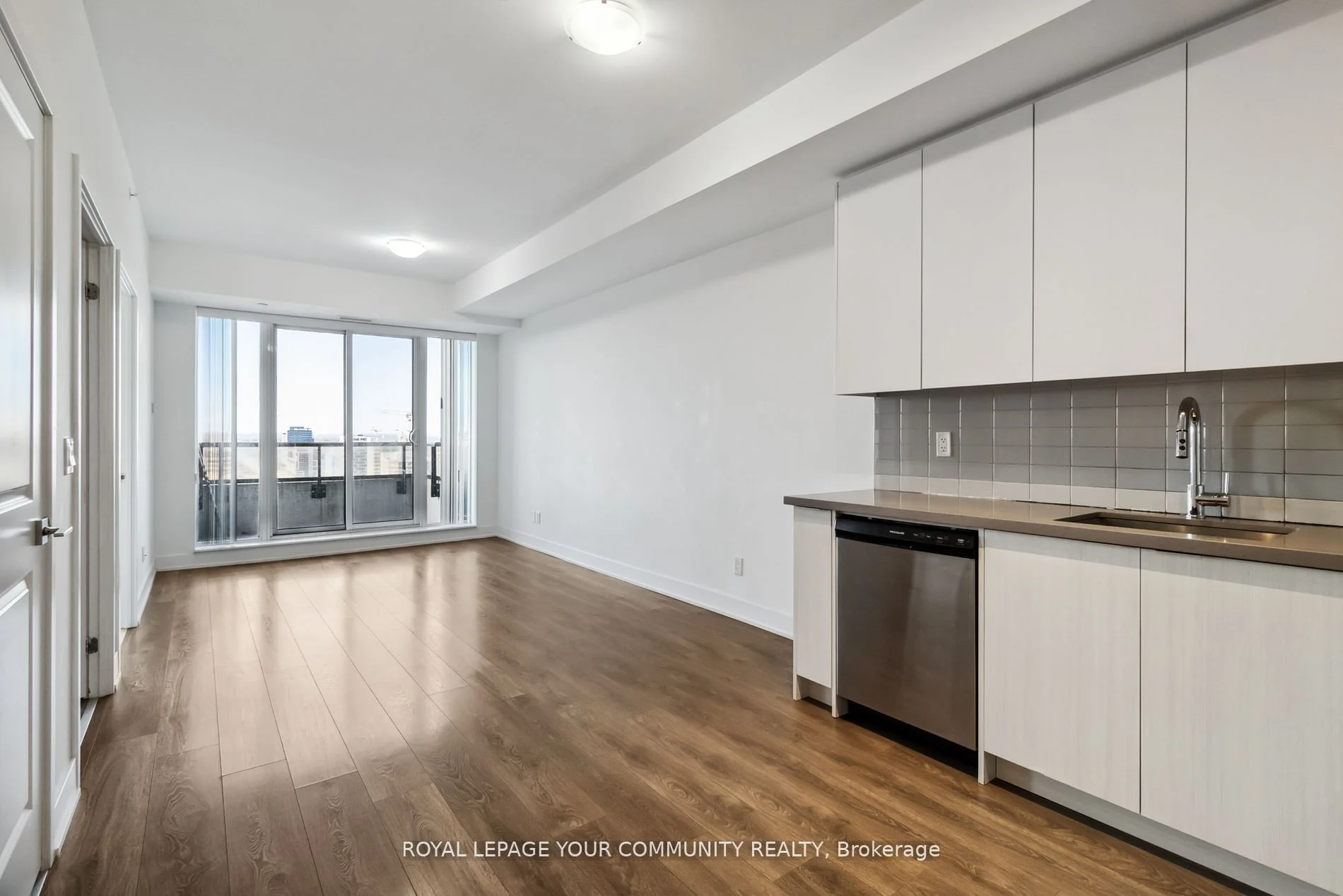 297 Oak Walk Drive 2205, Oakville, ON L6H 3R6