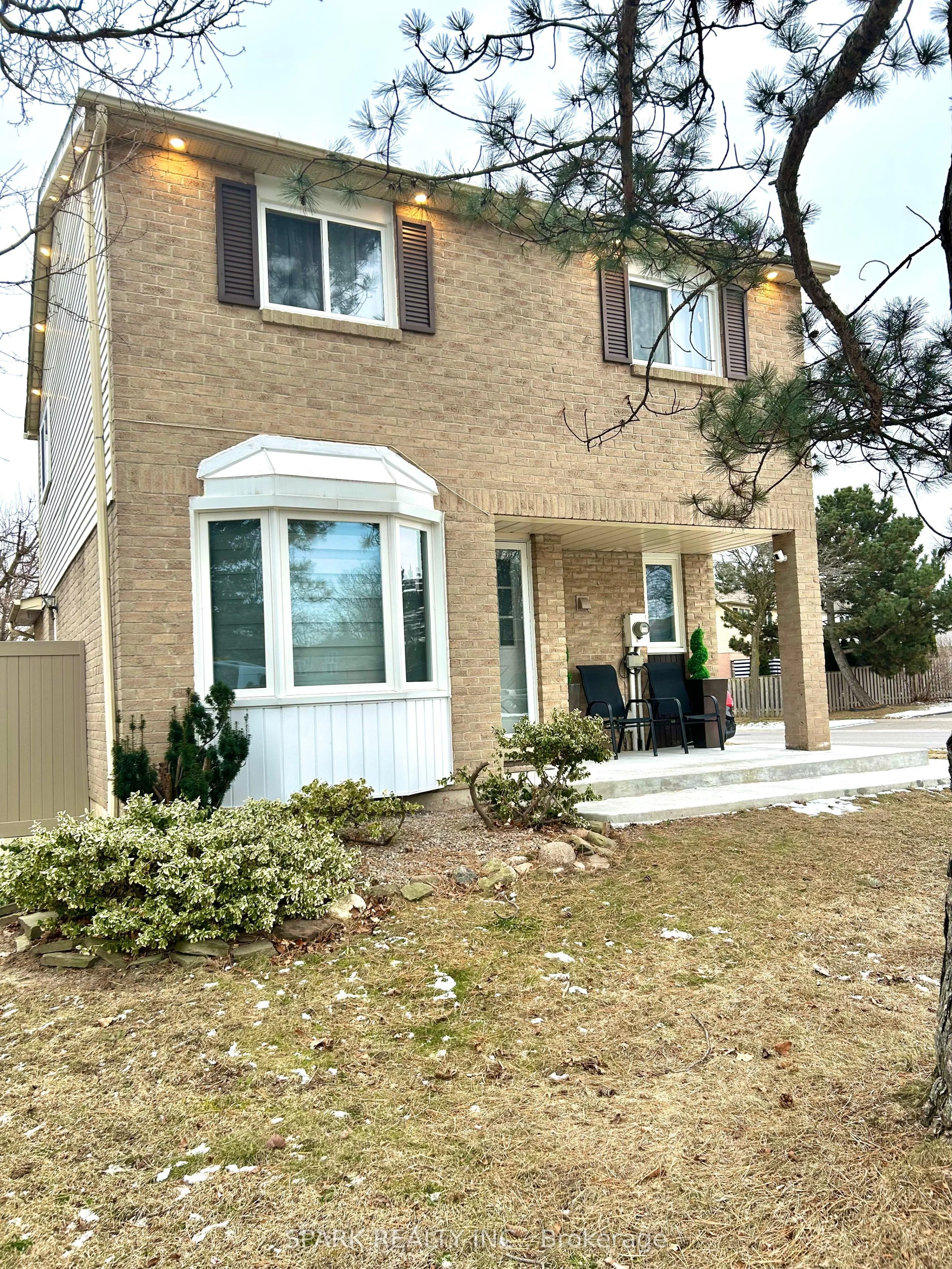 6395 Millers Grove, Mississauga, On L5n 3m6