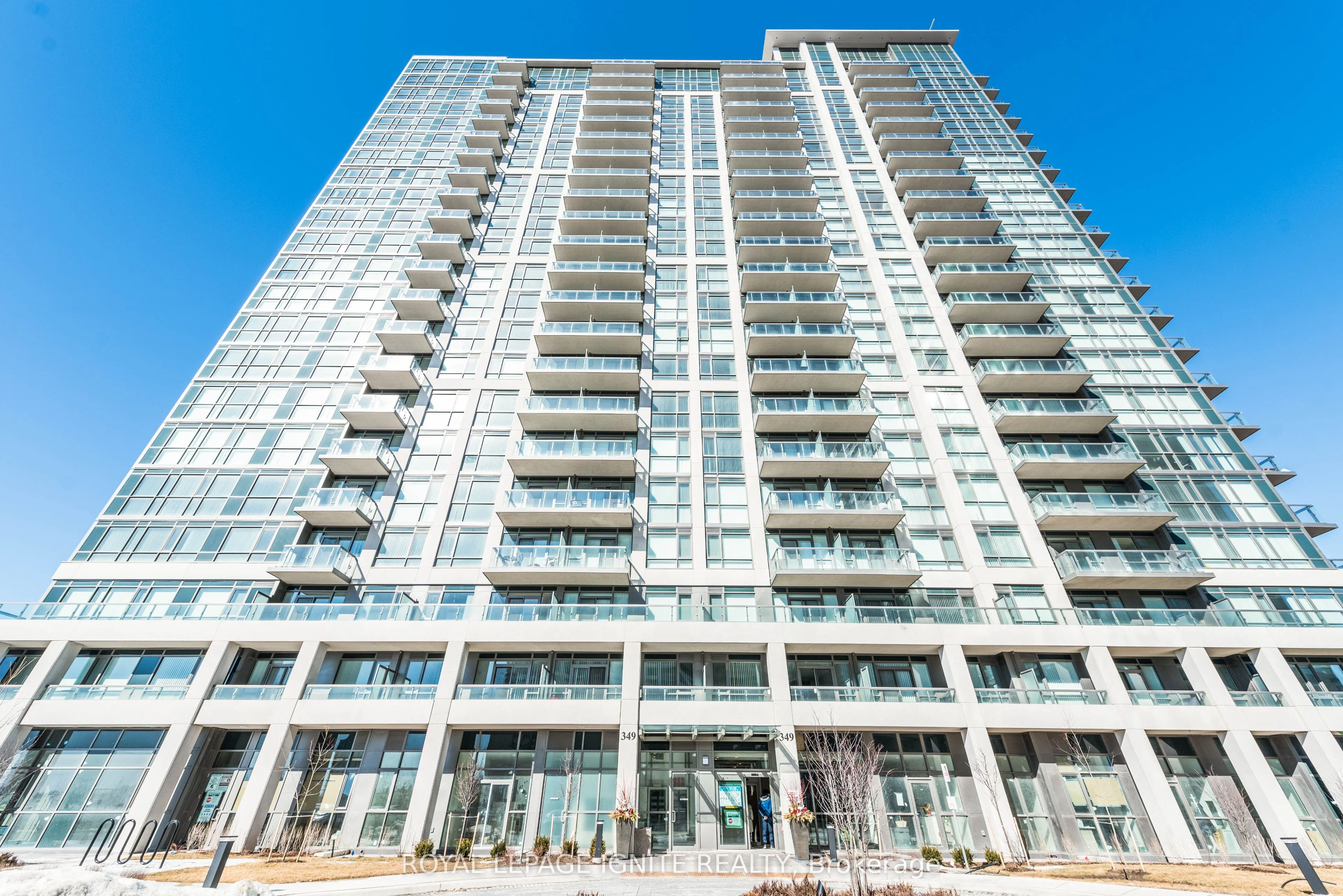 Condo Apartment in Mississauga