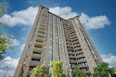 5250 Lakeshore Road 603, Burlington, On L7l 5l2