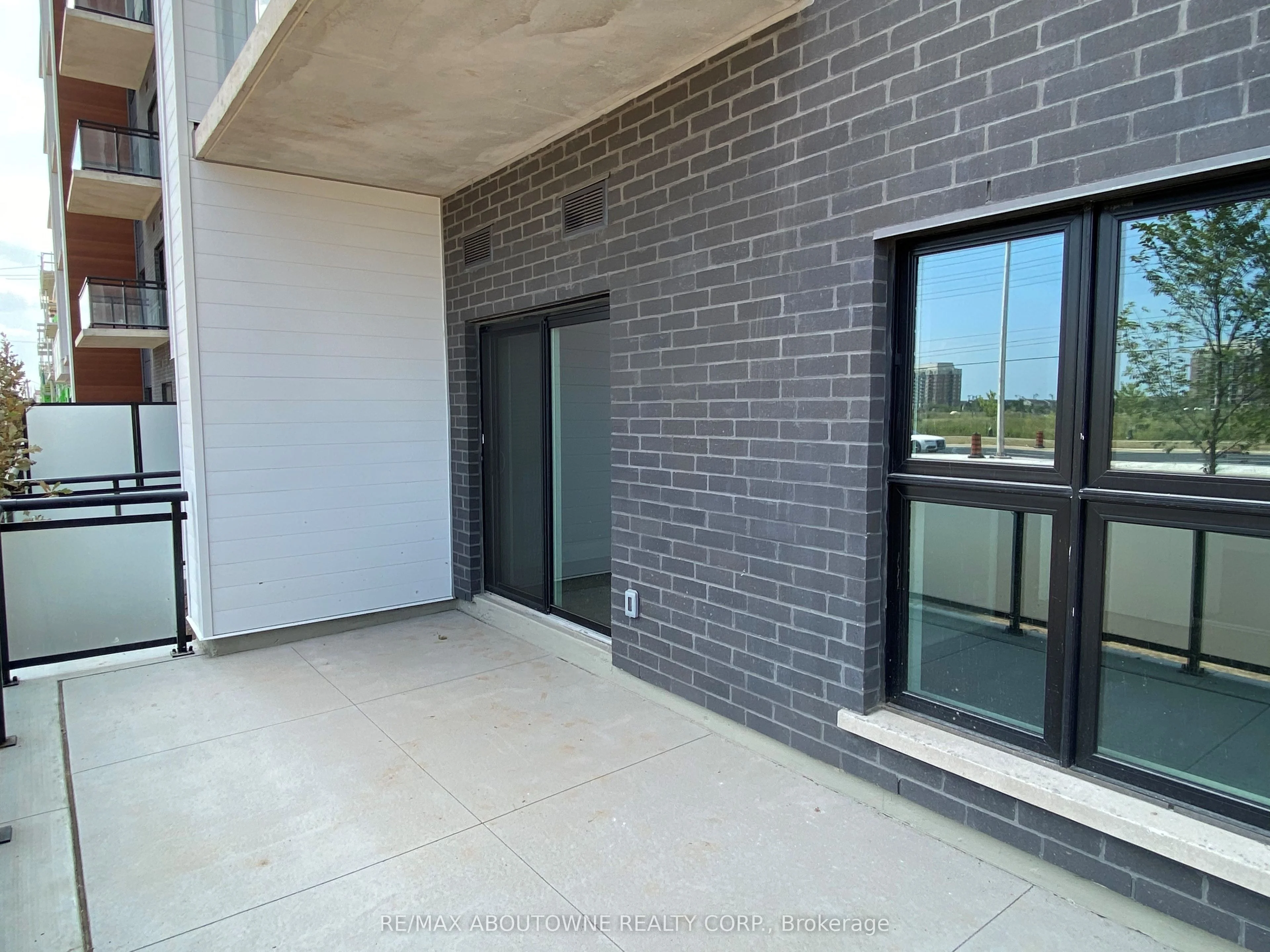 128 GROVEWOOD 117, Oakville, ON L6H 0X3
