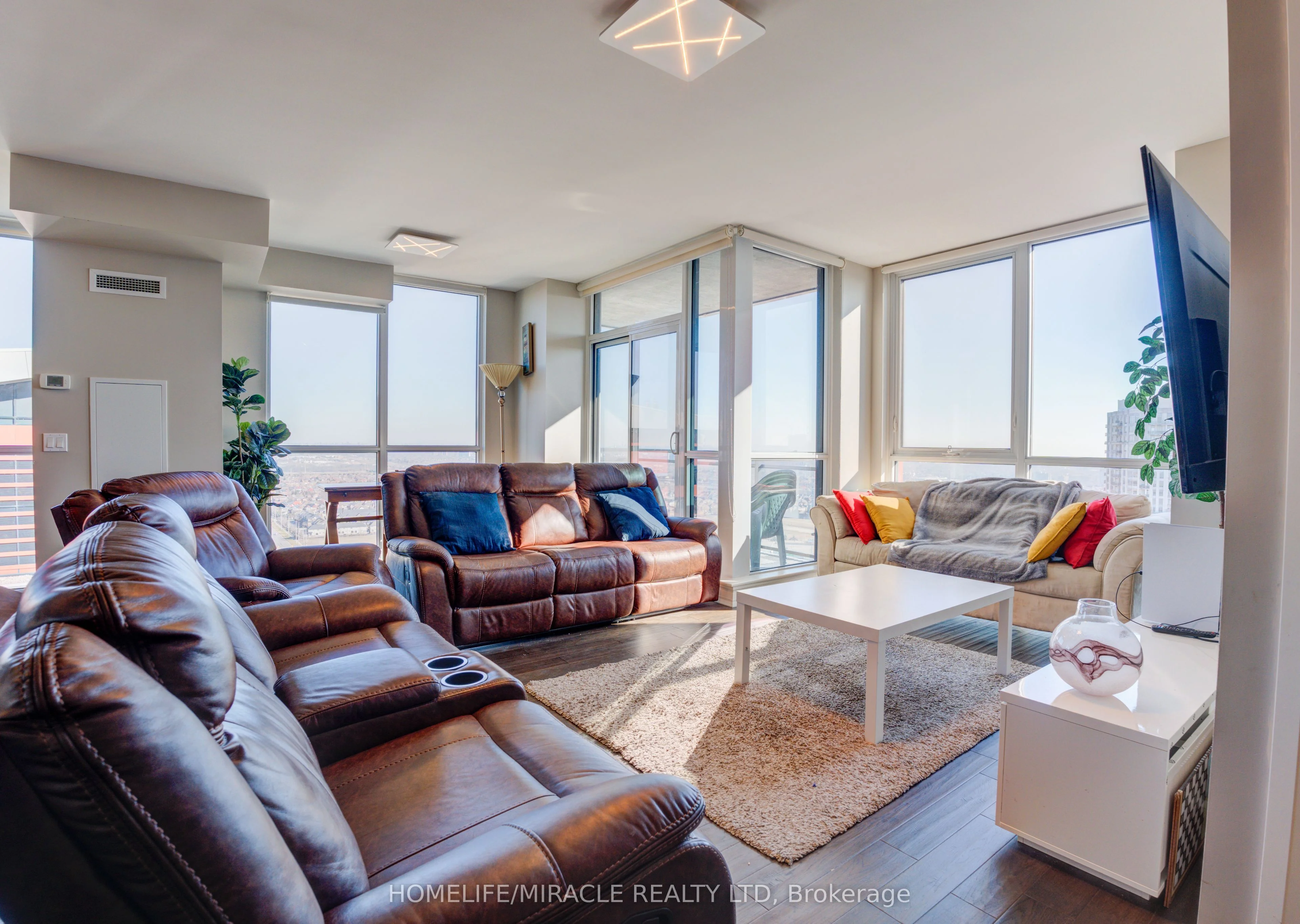 Condo Apartment in Mississauga