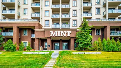 Condo Apartment in Oakville