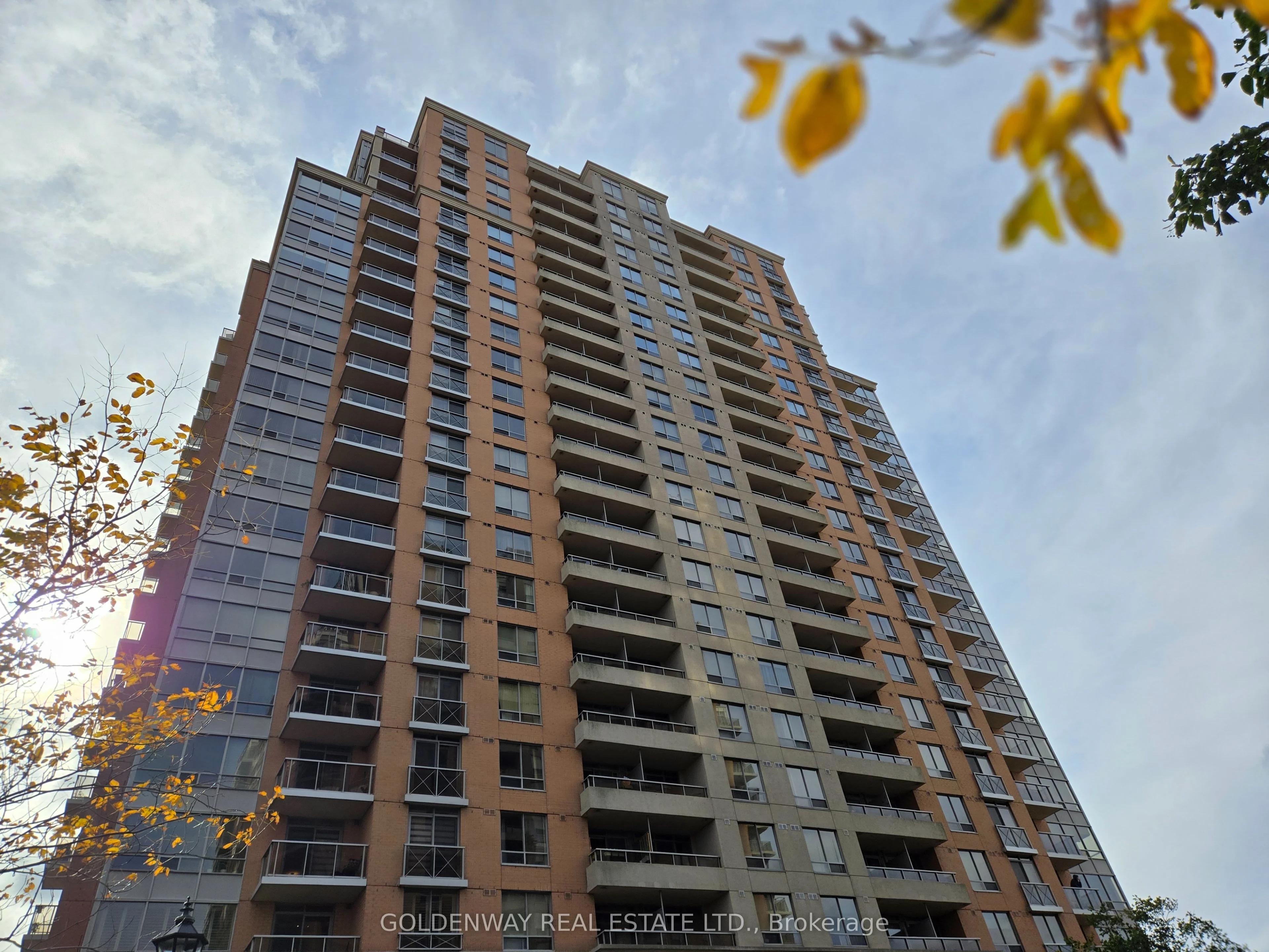 5233 Dundas Street W 1625, Toronto W08, On M9b 6m1