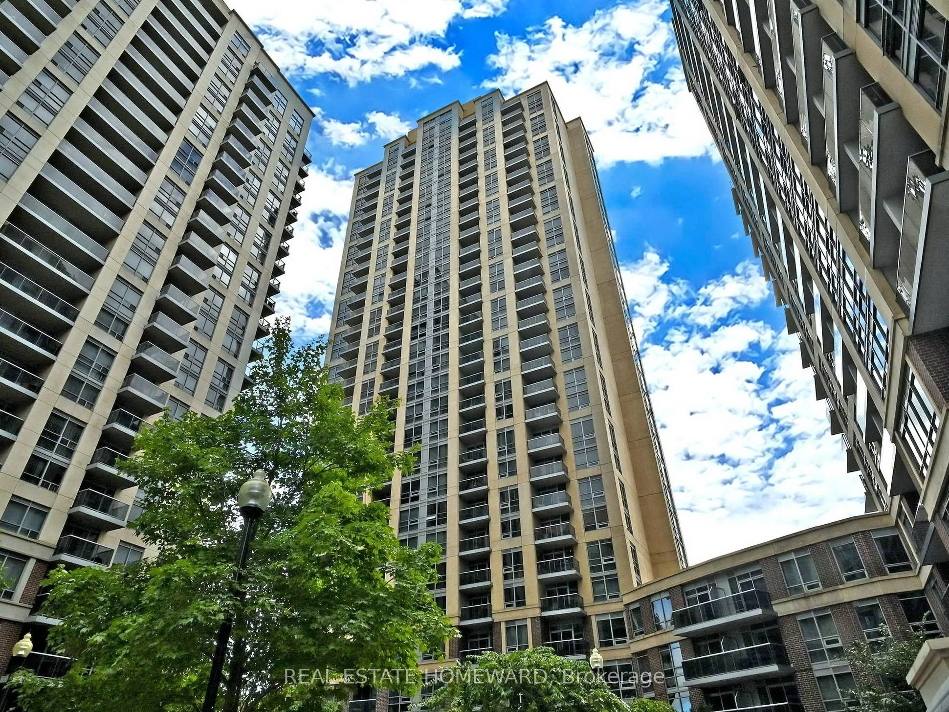 Condo Apartment in Toronto