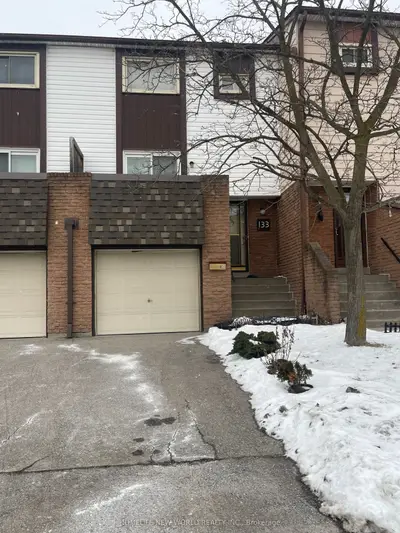 1221 Dundix Road E 133, Mississauga, On L4y 3y9