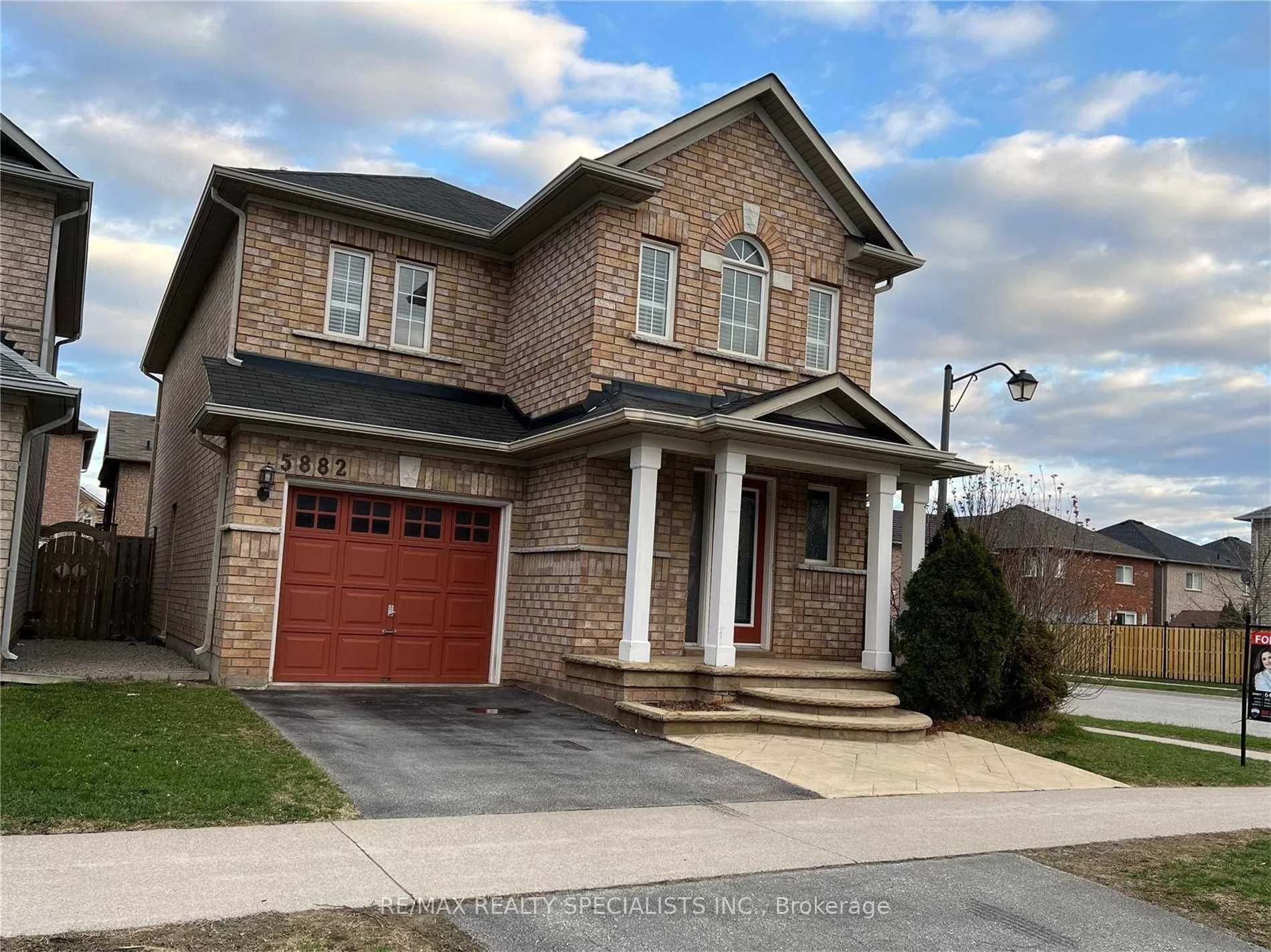 Detached in Burlington