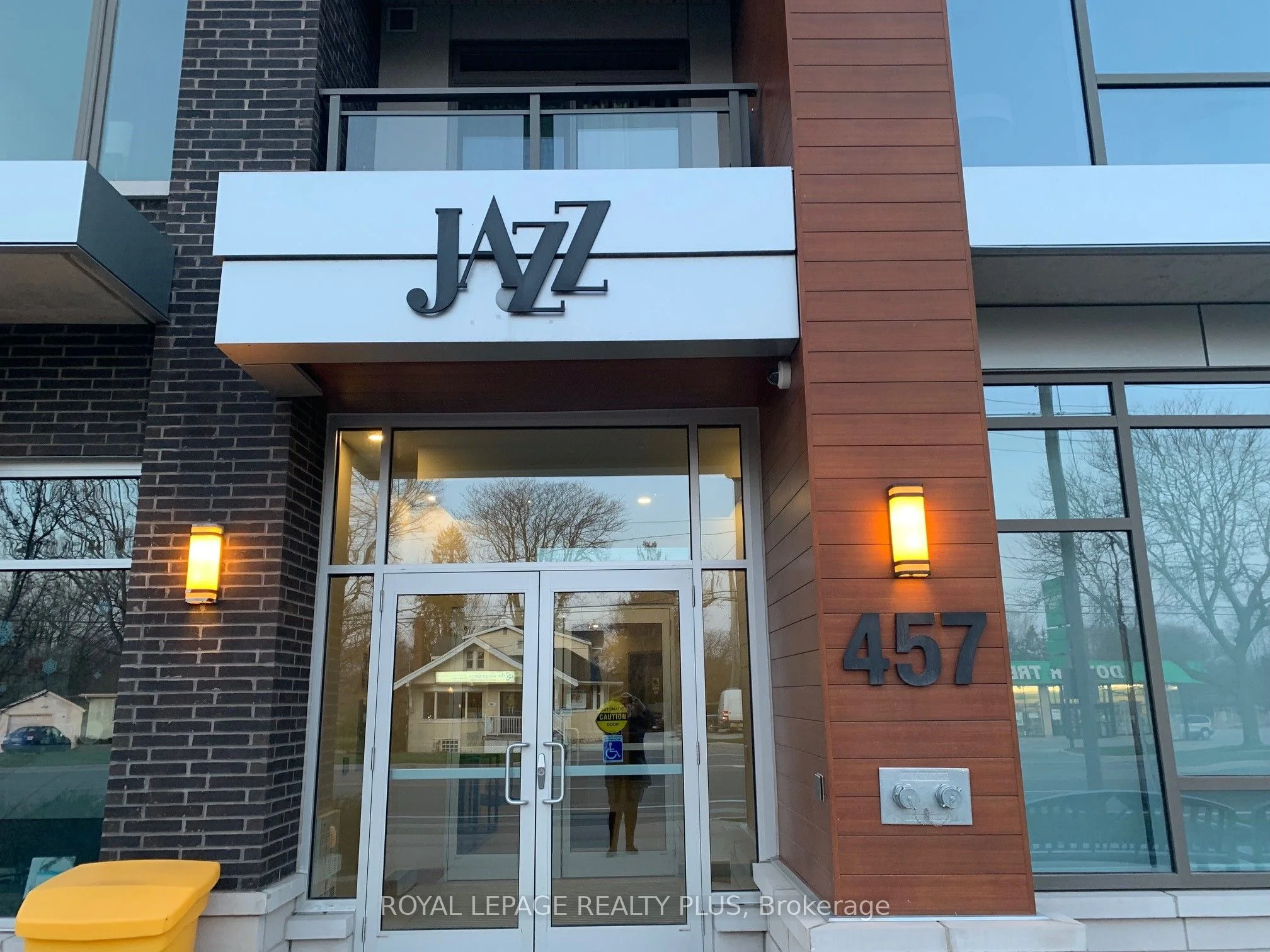457 Plains Road E 403, Burlington, On L7t 0b8
