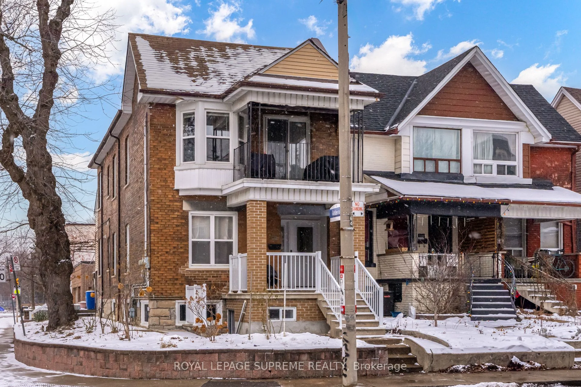 252 Symington Avenue Bsmt, Toronto W03, On M6p 3r2