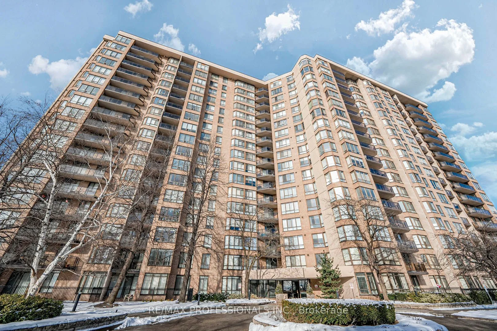 Condo Apartment in Brampton