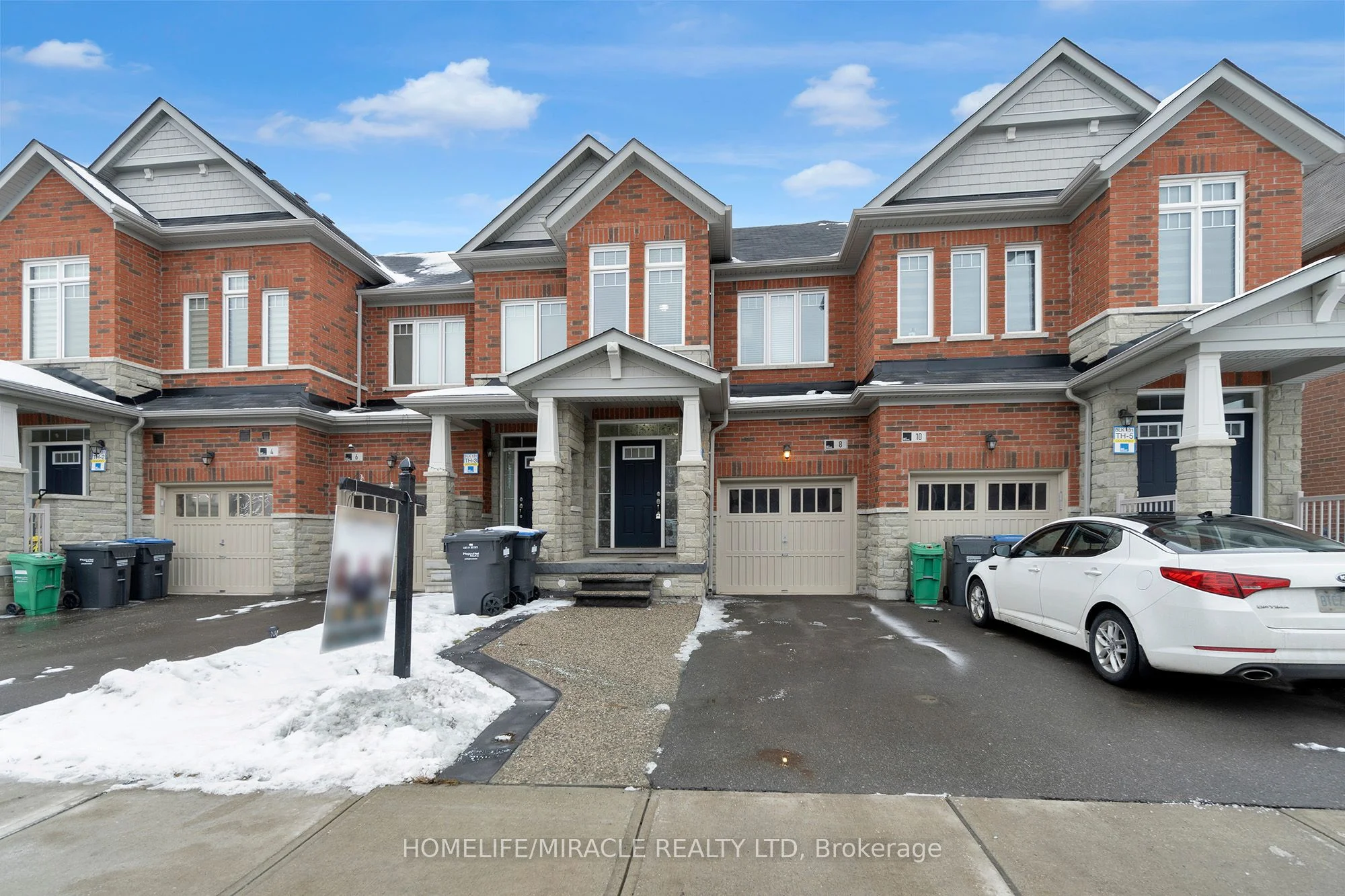 Att/Row/Townhouse in Caledon