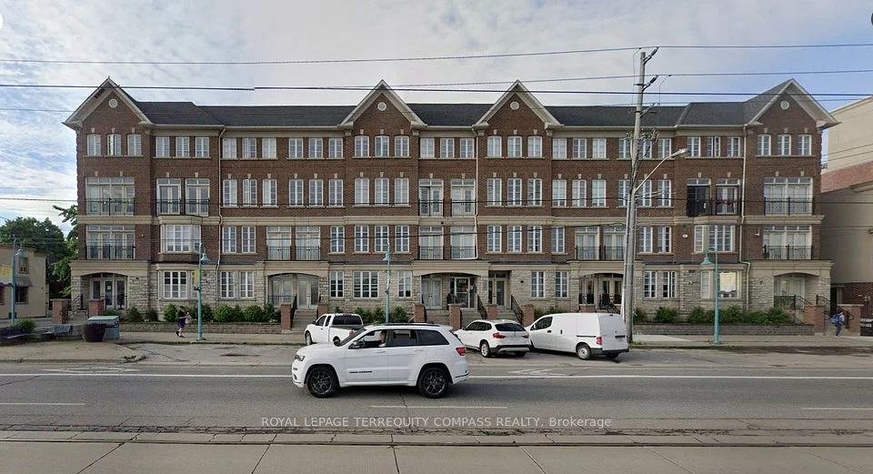 3531 Lake Shore Boulevard W 211, Toronto W06, ON M8W 1P4
