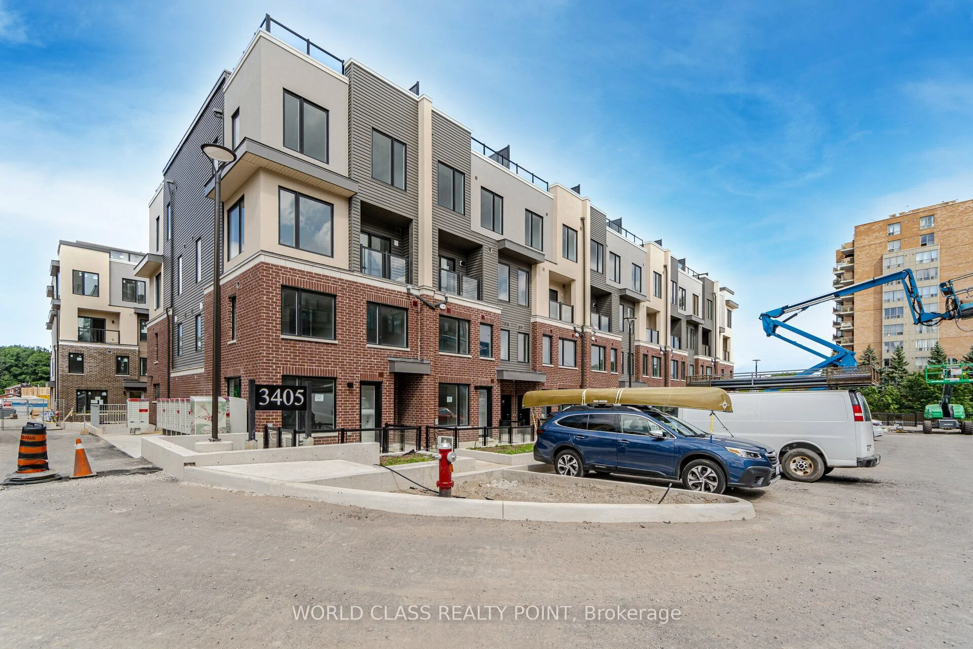 Condo Townhouse in Mississauga