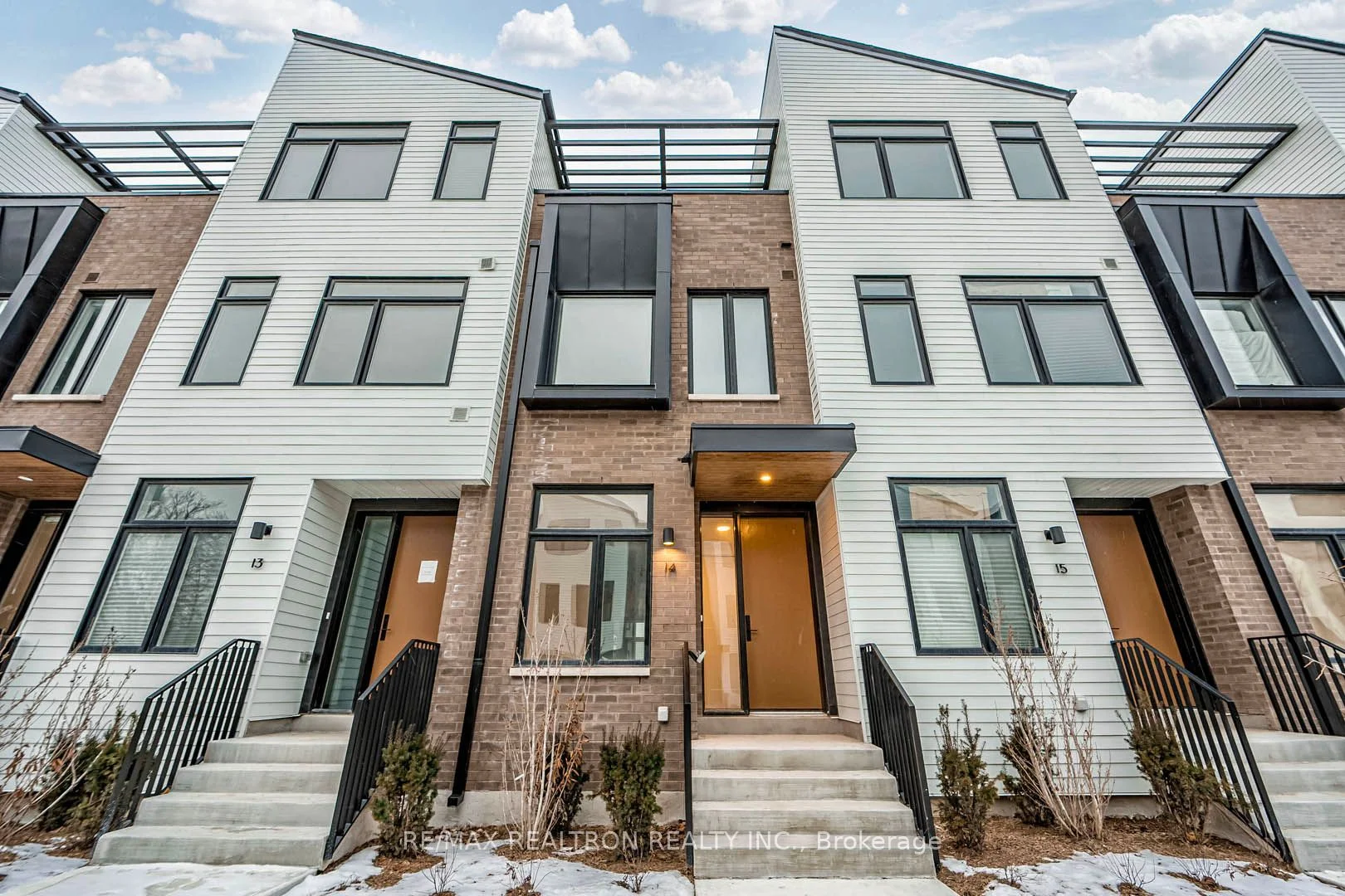 Condo Townhouse in Mississauga