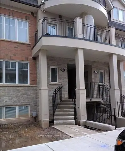 2420 Baronwood Drive 31-02, Oakville, On L6m 0x6