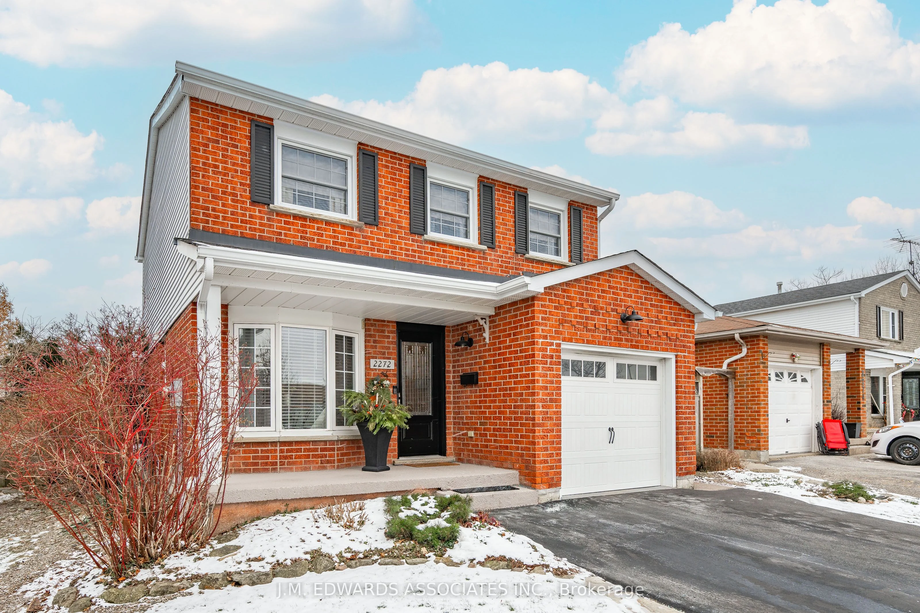 Detached in Burlington