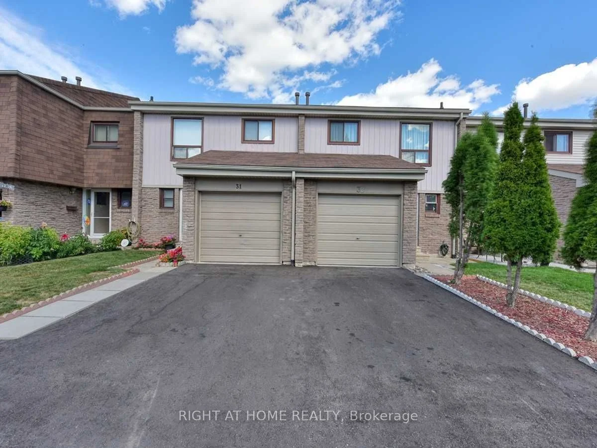 5730 Montevideo Road 32, Mississauga, On L5n 2m4