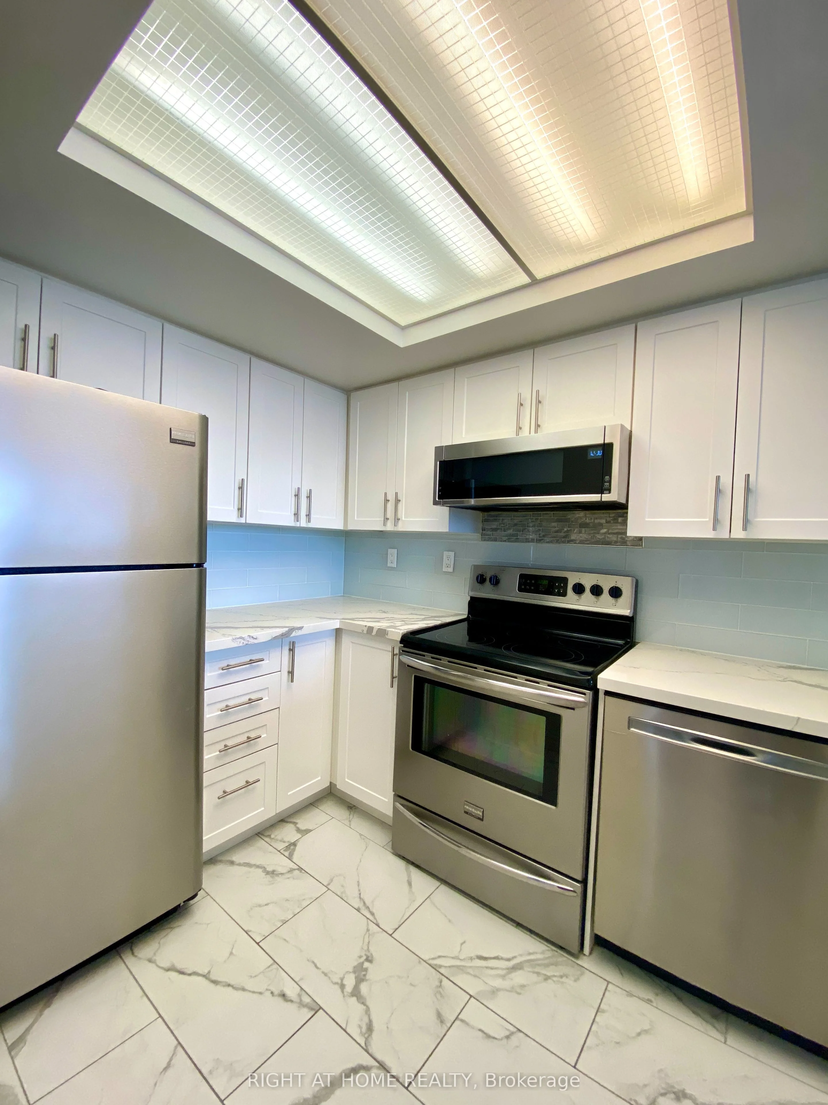 4470 Tucana Court 1201, Mississauga, On L5r 3k8
