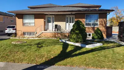 Semi-Detached in Mississauga