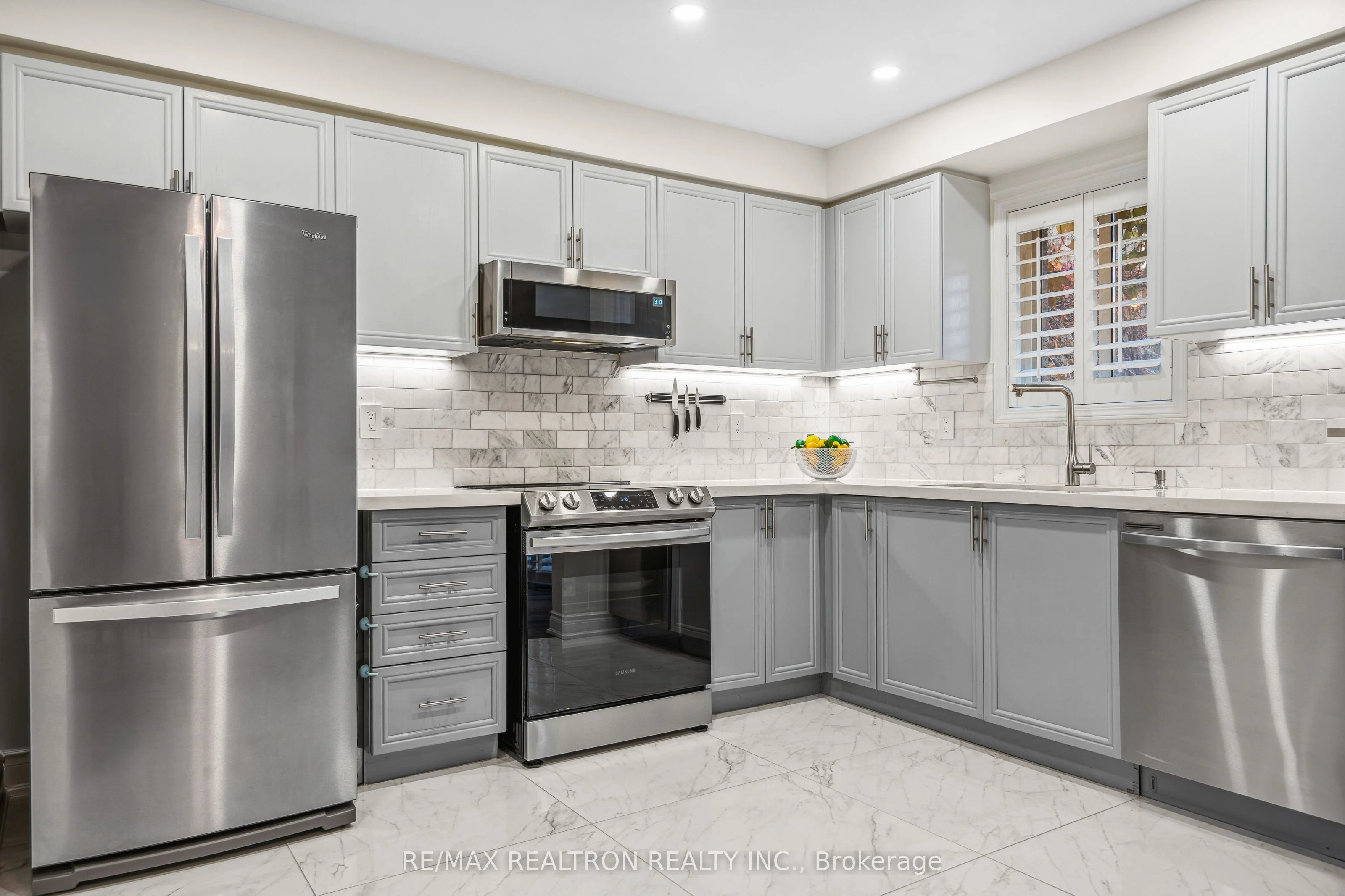3898 Coachman Circle, Mississauga, On L5m 6r3