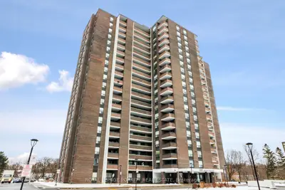 Condo Apartment in Mississauga