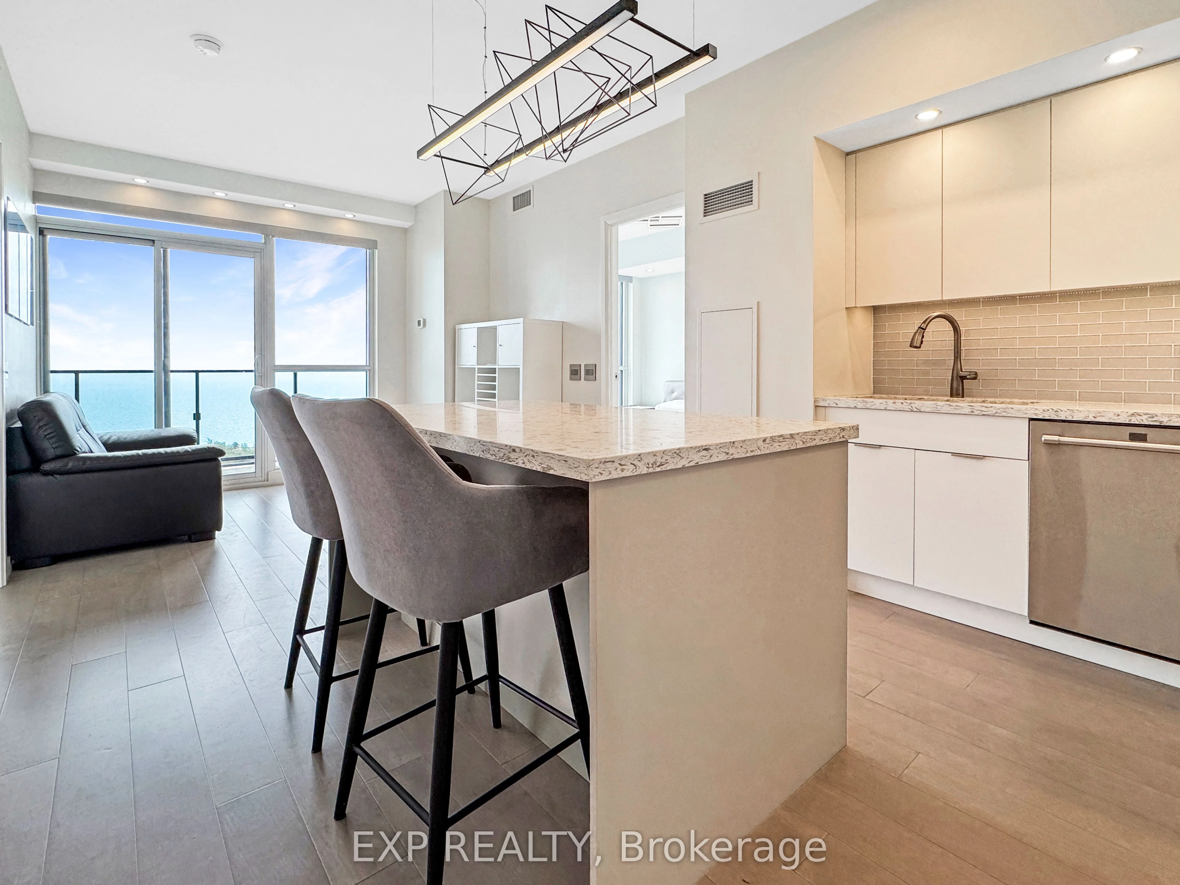 2200 Lakeshore Boulevard W 3210, Toronto W06, On M8v 1a4