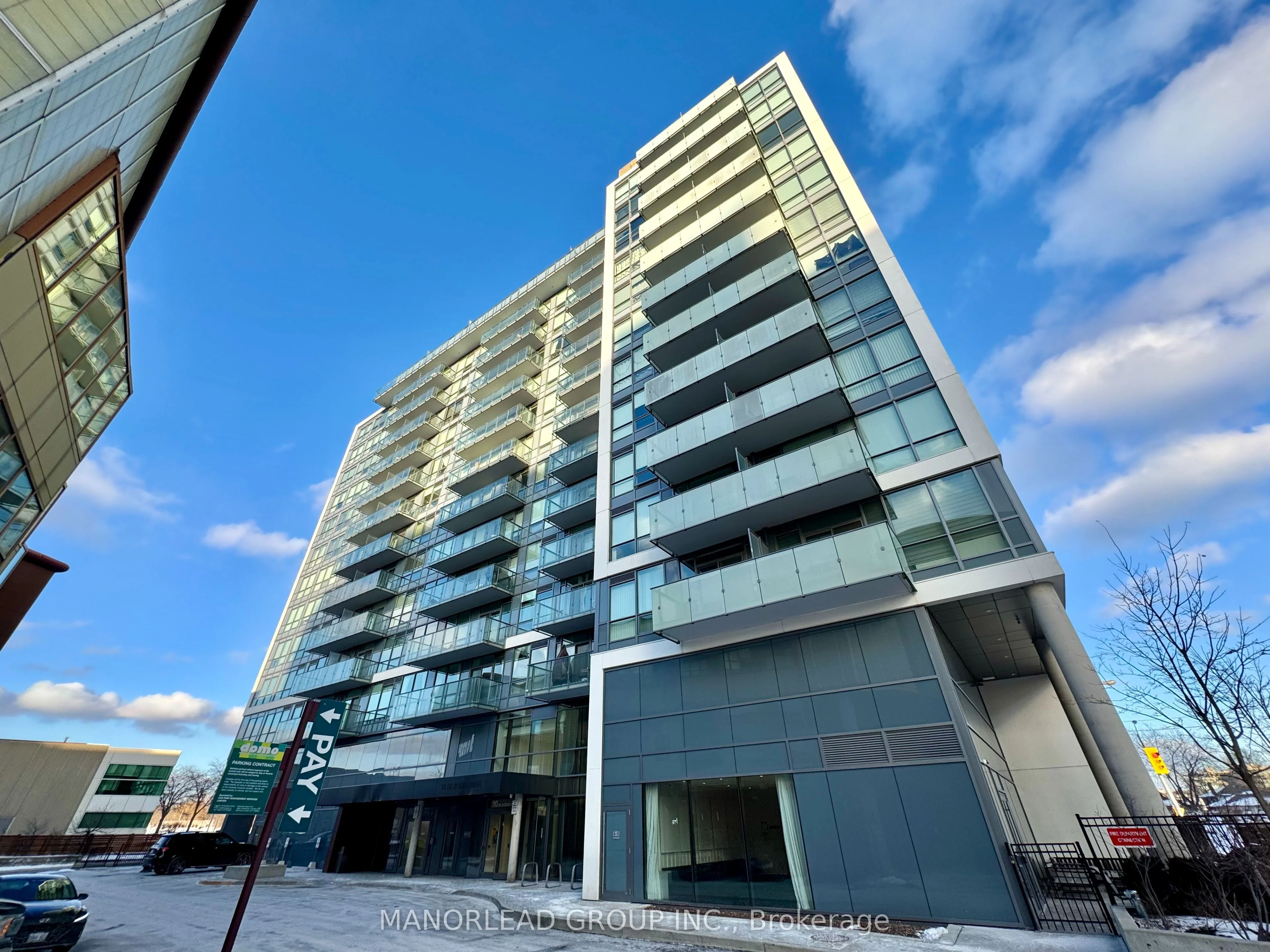 10 De Boers Drive 813, Toronto W05, On M3n 0l6