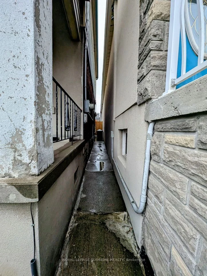 303 Caledonia Road BSMT, Toronto W03, ON M6E 4T4