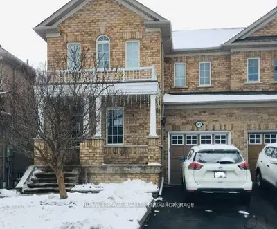 Semi-Detached in Mississauga