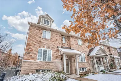 2360 Britannia Road 1, Mississauga, On L5m 0g1