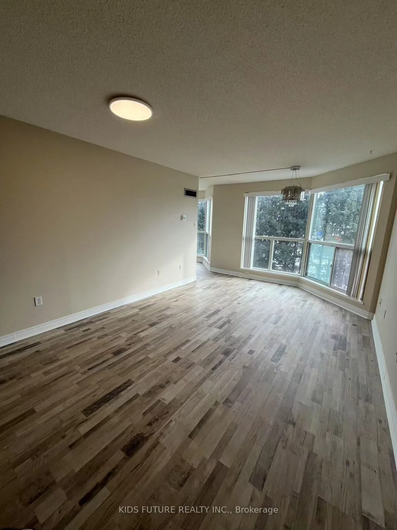 2177 Burnhamthorpe Road W 401, Mississauga, On L5l 5p9