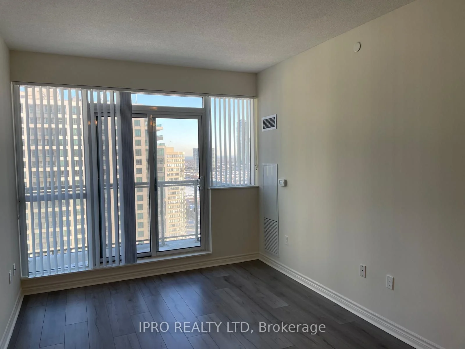 349 Rathburn Road 1911, Mississauga, ON L5B 0G9