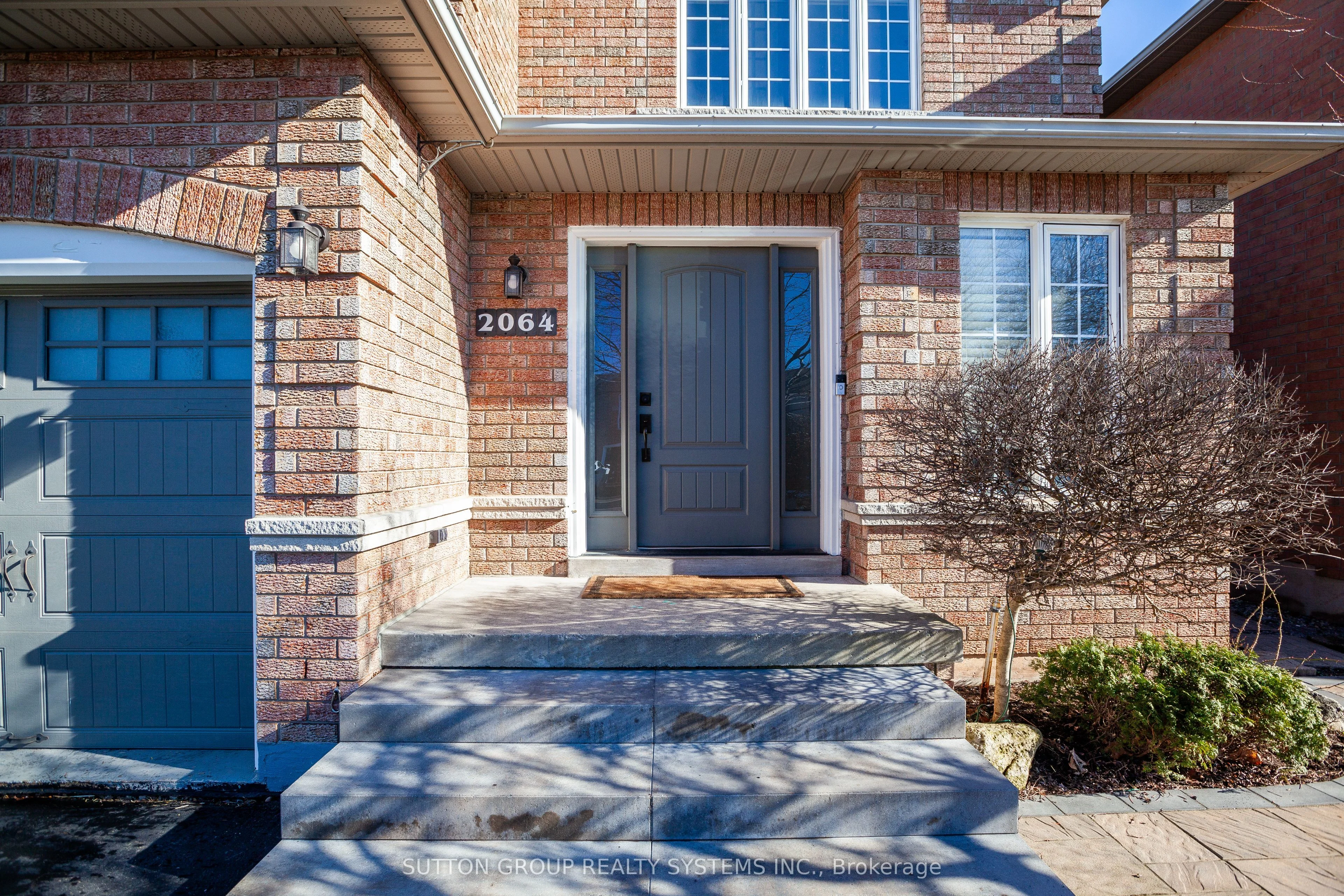 2064 Golden Orchard Trail, Oakville, On L6m 3n5