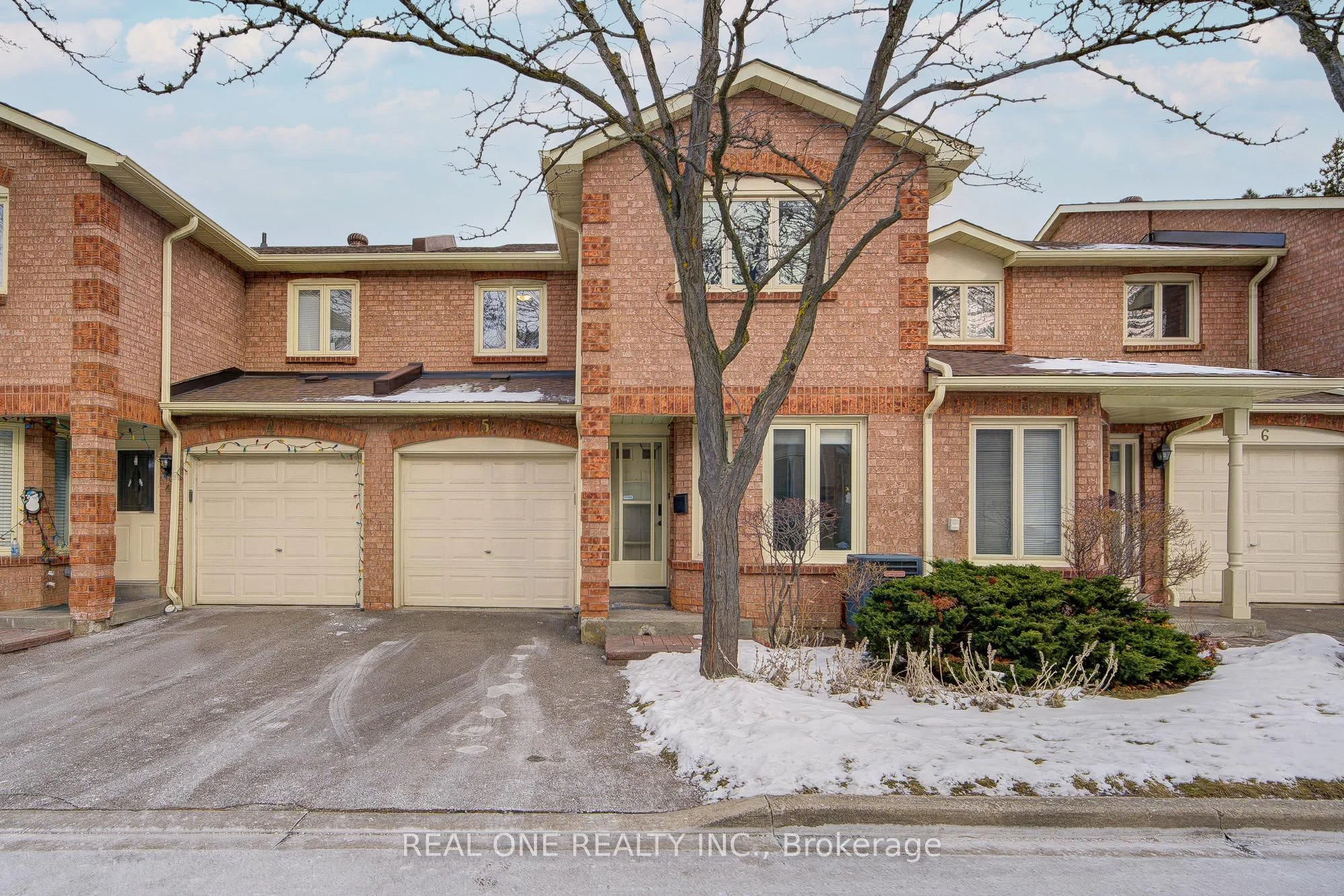 Condo Townhouse in Mississauga