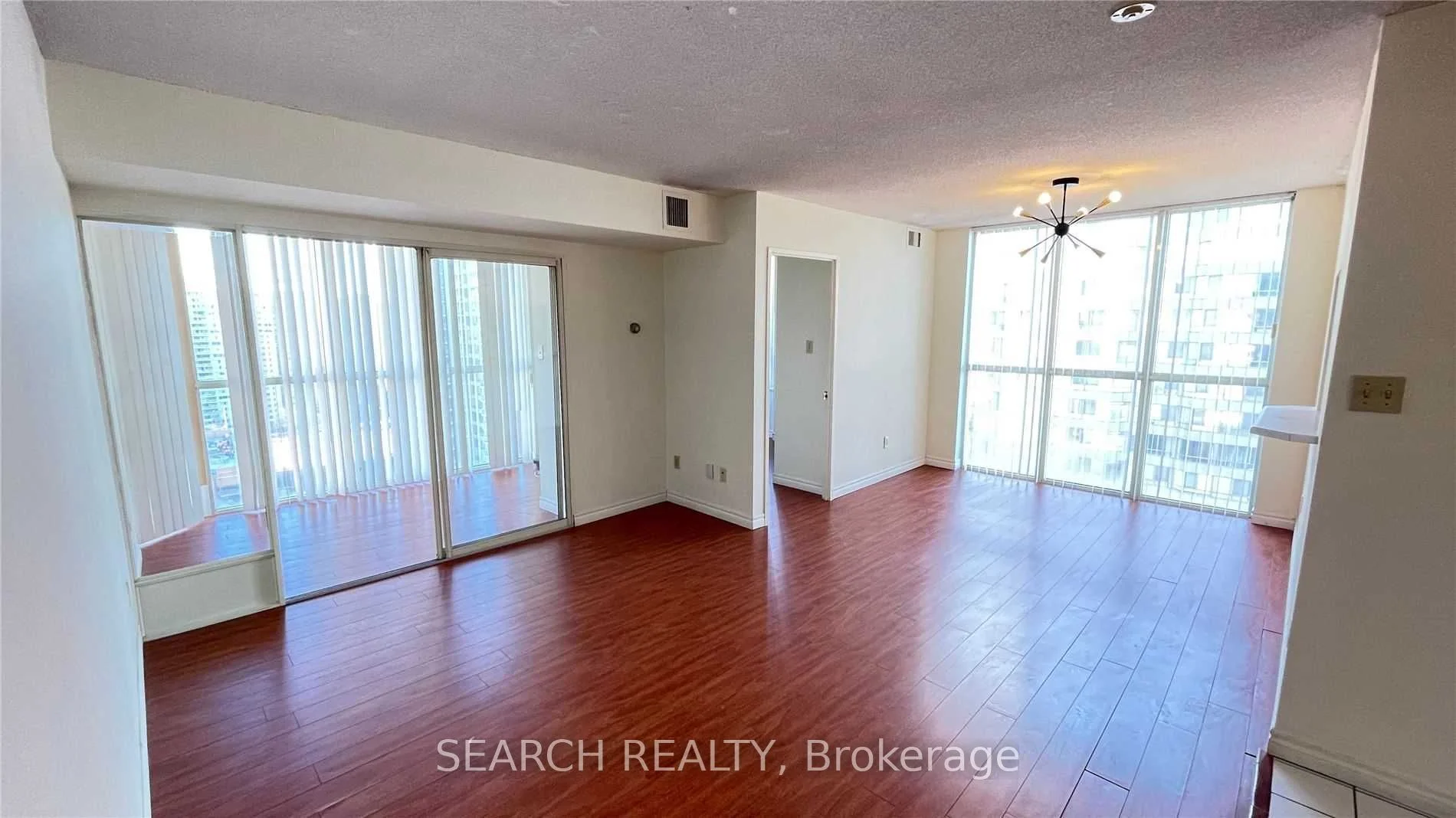 285 Enfield Place 1603, Mississauga, ON L5B 3Y6