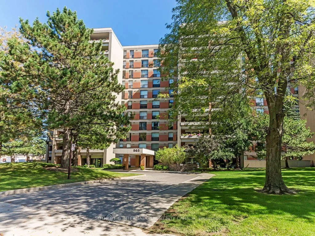 965 Inverhouse Drive 104, Mississauga, On L5j 4b4