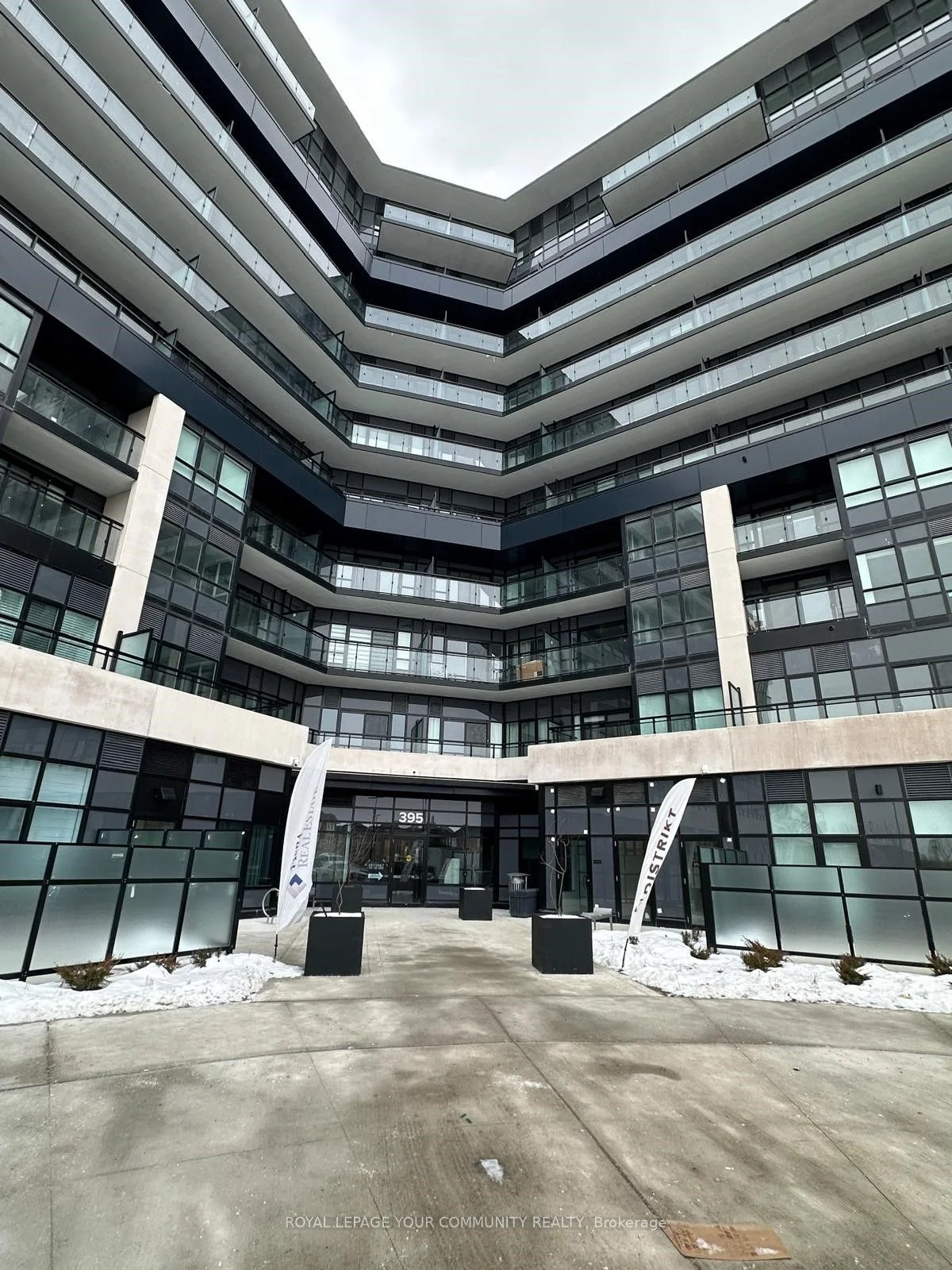 395 Dundas Street W 123, Oakville, On L6m 5r8