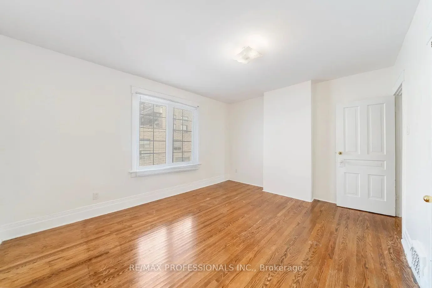 265 Lappin Avenue Upper, Toronto W02, ON M6H 1Y9