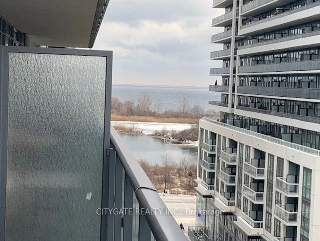 60 annie craig Drive 802, Toronto W06, ON M8V 0C5