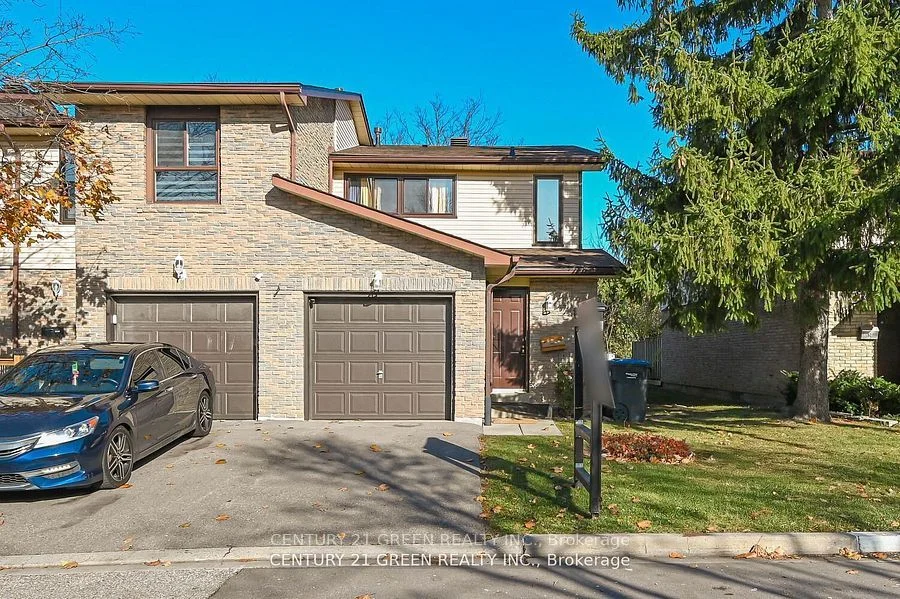 Condo Townhouse in Brampton