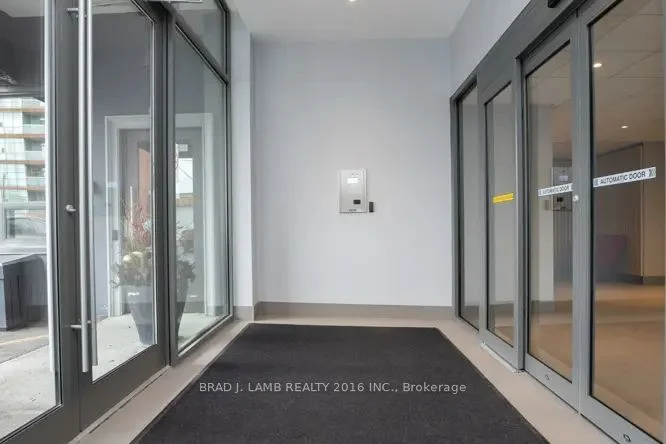 730 St Clarens Avenue E 1609, Toronto W02, ON M6H 4E8