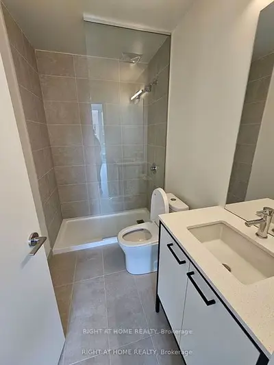 1808 St. Clair Avenue W 1008, Toronto W03, On M6n 0c1
