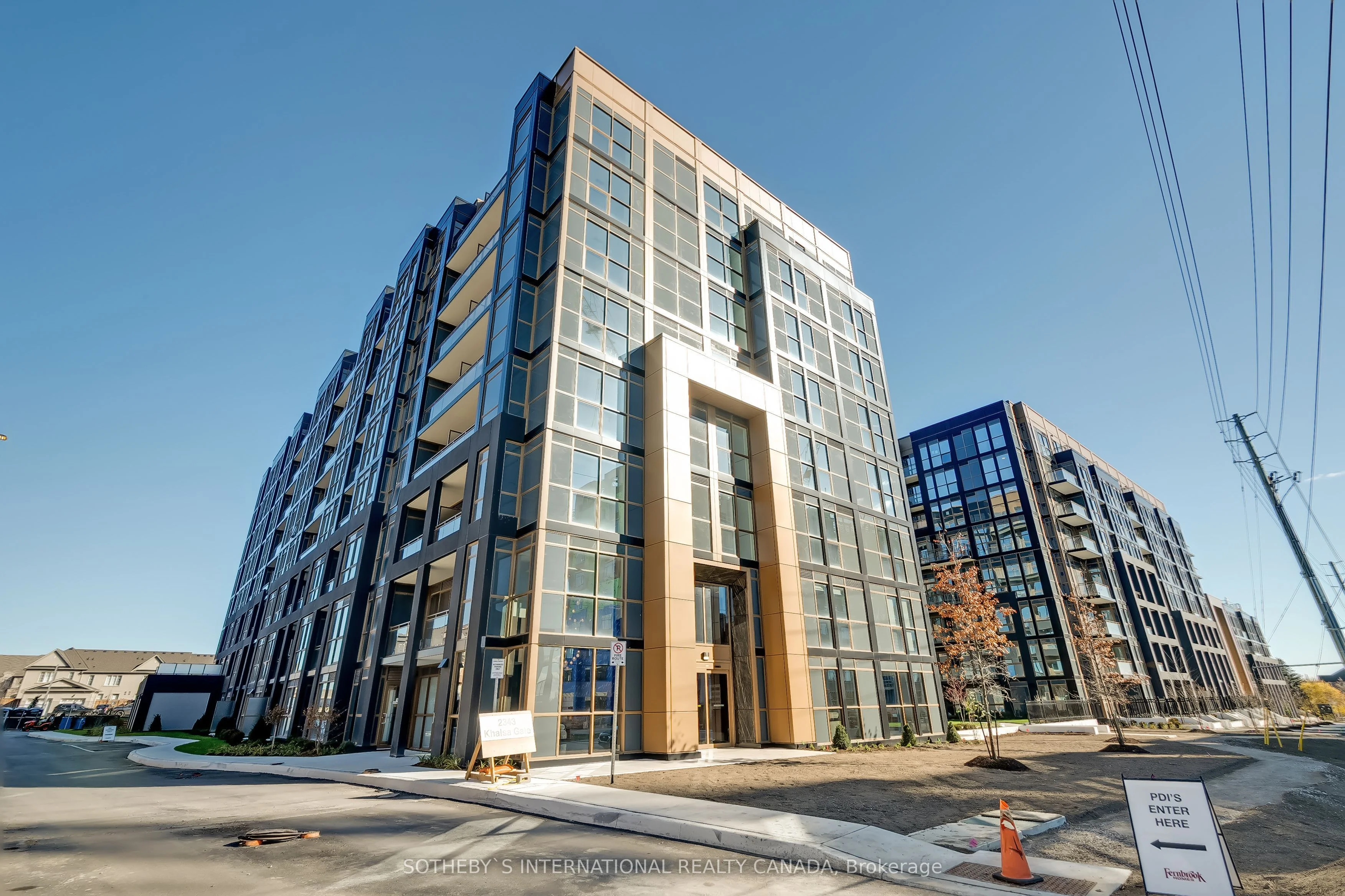 Condo Apartment in Oakville