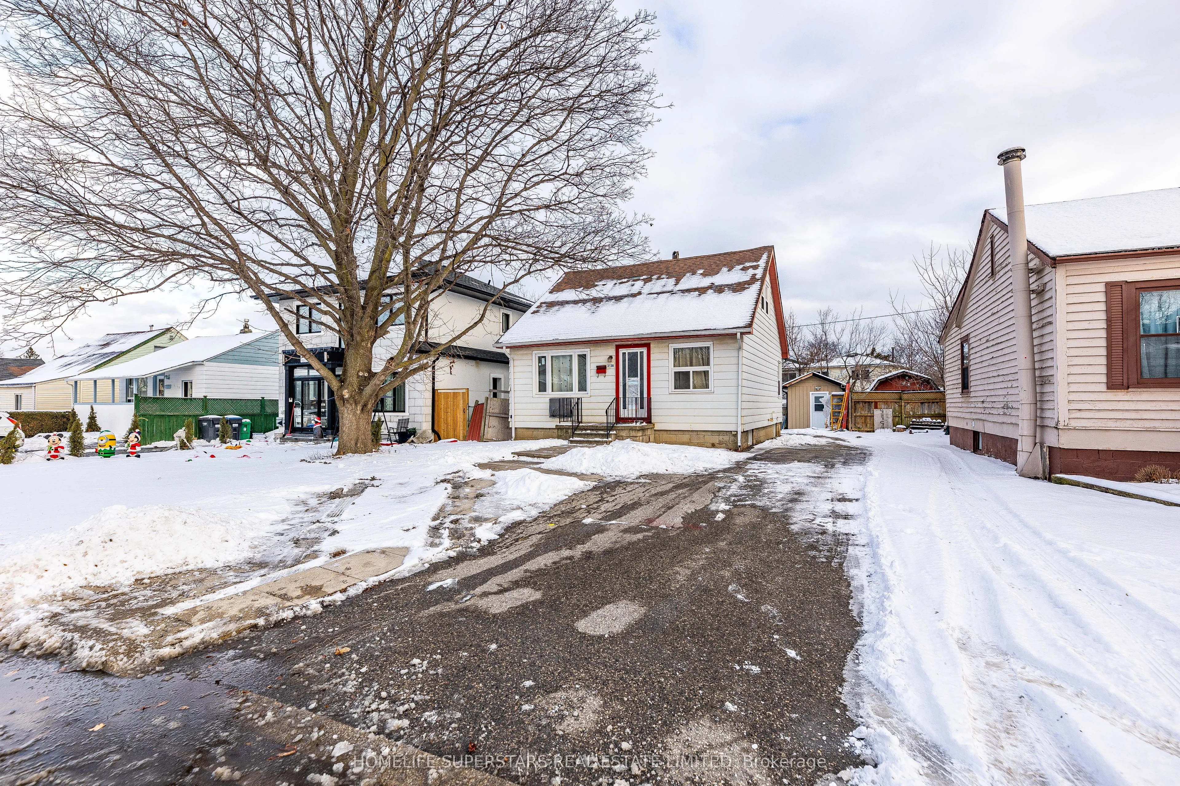 3130 Merritt Avenue, Mississauga, On L4t 1p3
