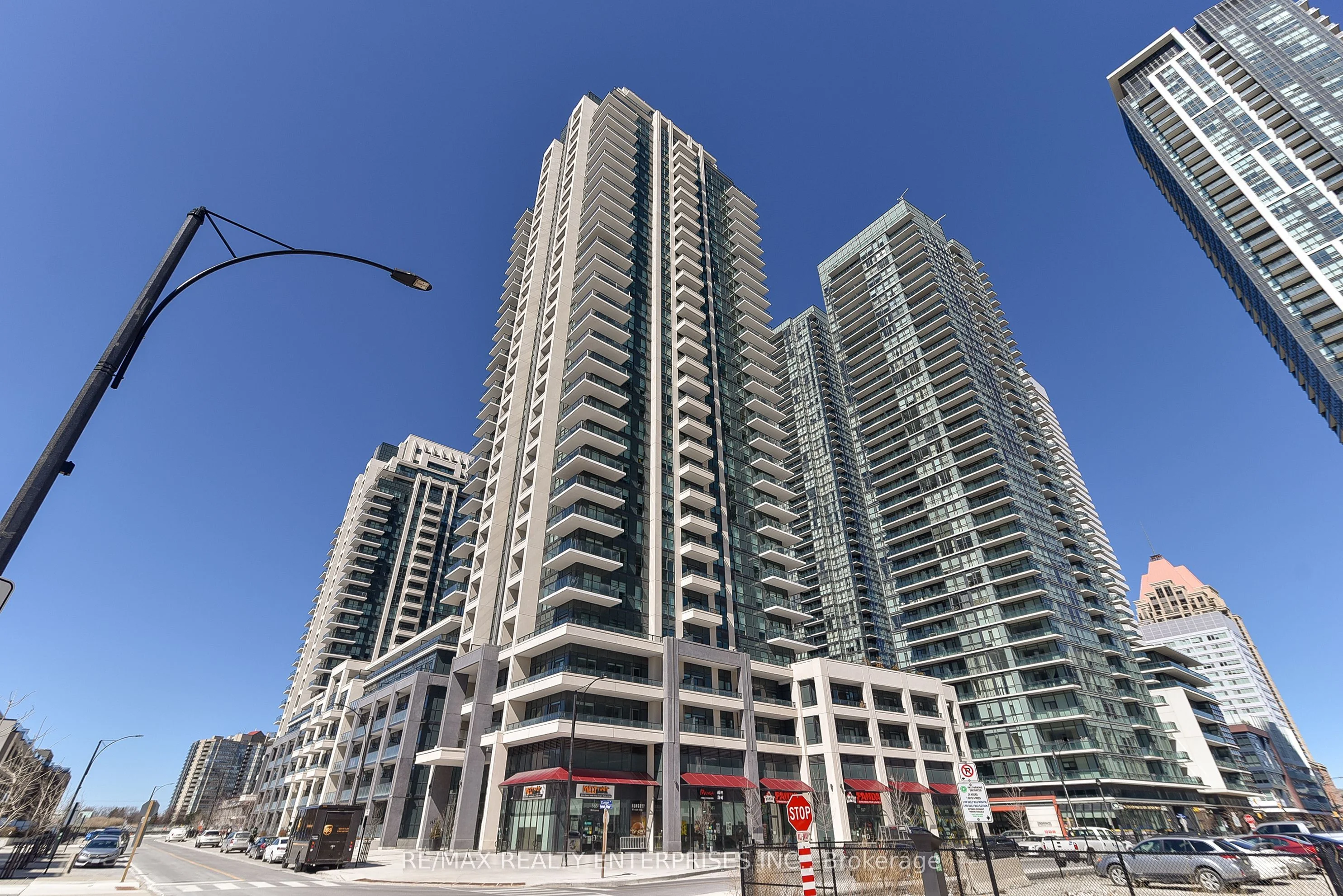 Condo Apartment in Mississauga